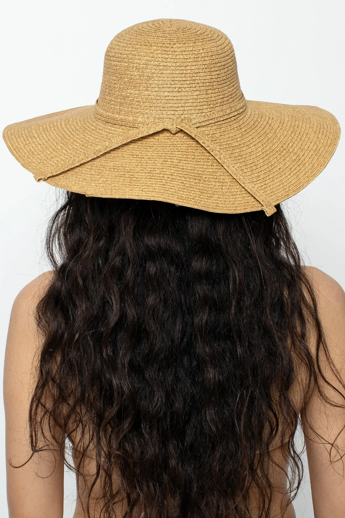 HAT09 - Large Straw Hat